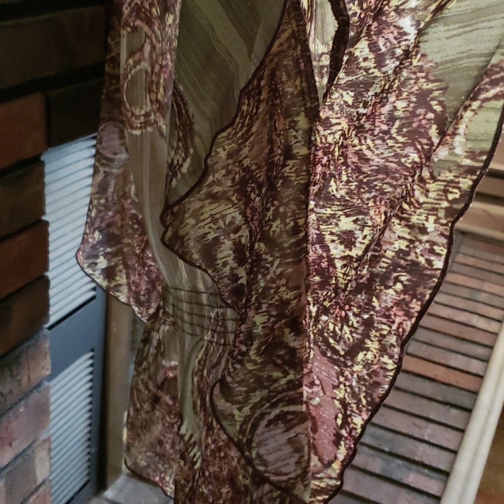 Top - Picture 2 of 2